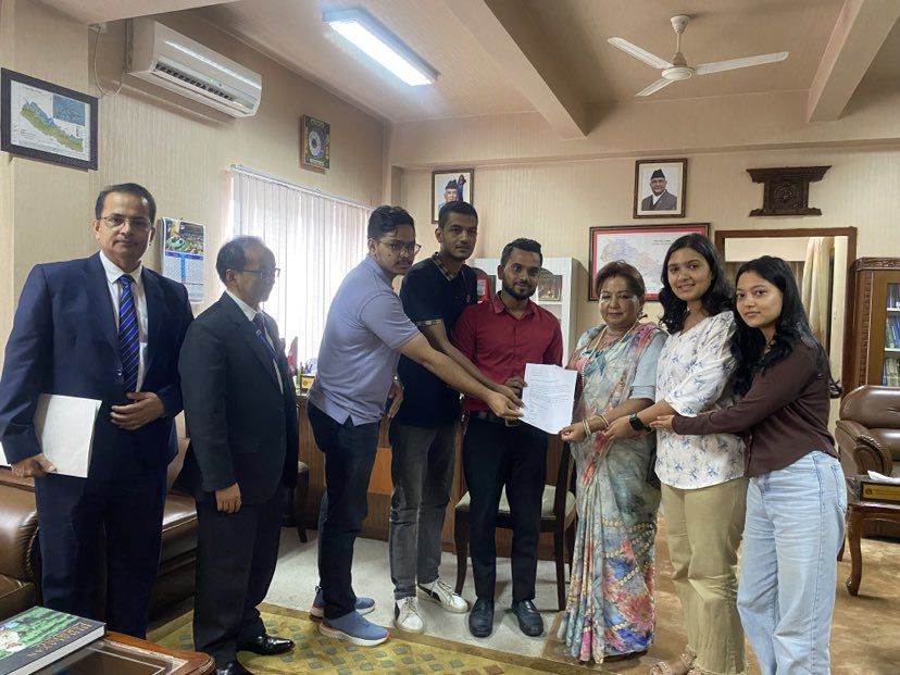 बङ्गलादेशबाट फर्किएका विद्यार्थीको आग्रहः हाम्रा साथीहरुको सुरक्षा होस्